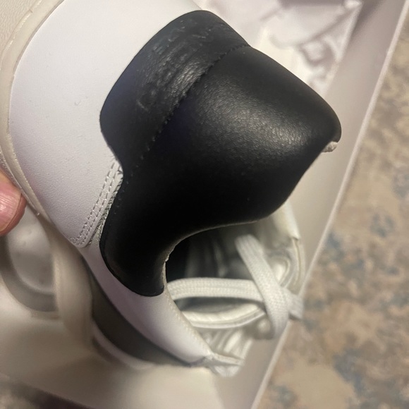 Sandro Two-Tone Leather Sneakers - Picture 5 of 9